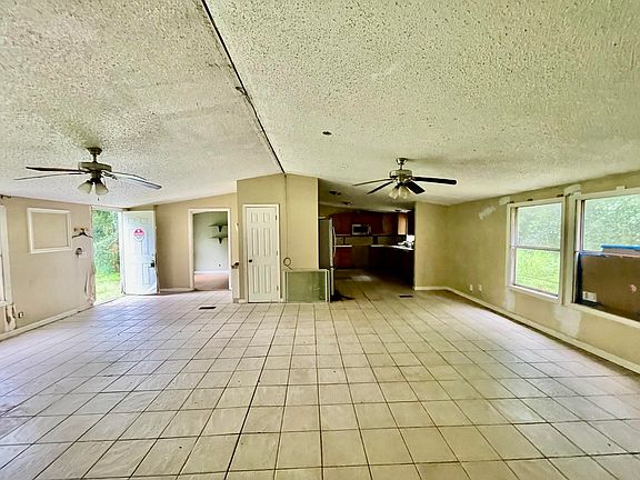 2nd image of 8457 Manor Dr