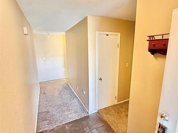 2nd image of 3512 Kings Way