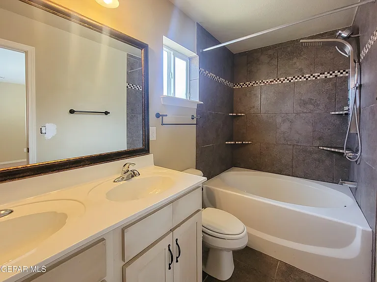 12785 Tre Maximiliano Ave — Photo 10