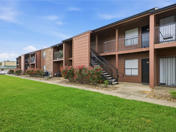 904 University Oaks Blvd APT 127, College Station, TX 77840