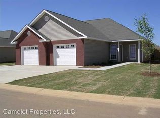 41 Pine Meadow Cir, Elmore, AL 36025