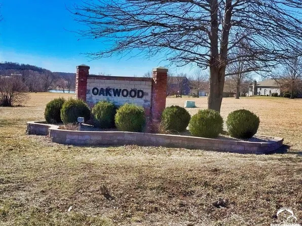 1122 E 1264th Rd, Lawrence, KS 66047