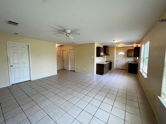 3rd image of 2108 Louisiana St
