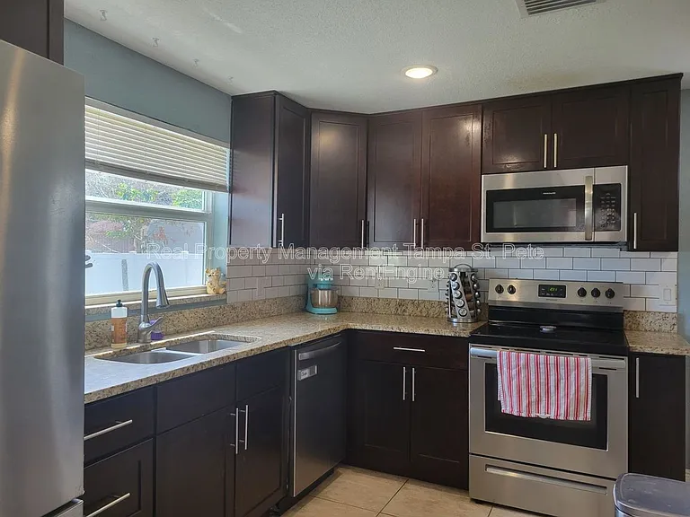 1711 E New Orleans Ave — Photo 13
