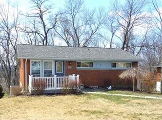 315 Ilex Dr, Pittsburgh, PA 15237