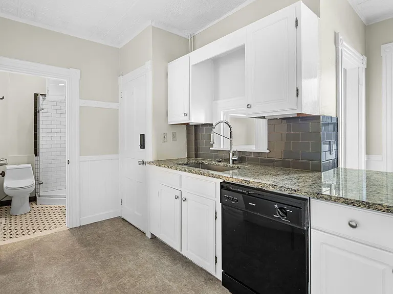 111 S Highland St #1 — Photo 5