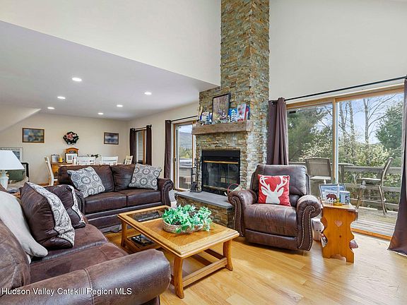4th image of 55 Windham Ridge Road #15h
