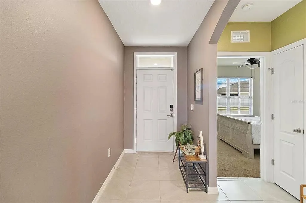 3 bed, 1711 sqft, $2,250 — Photo 3