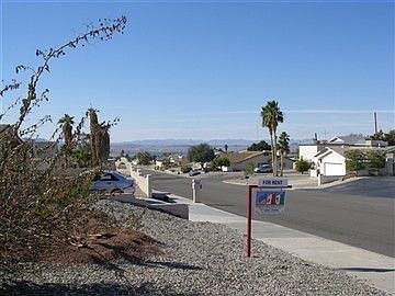 2nd image of 2654 Cielo Dr