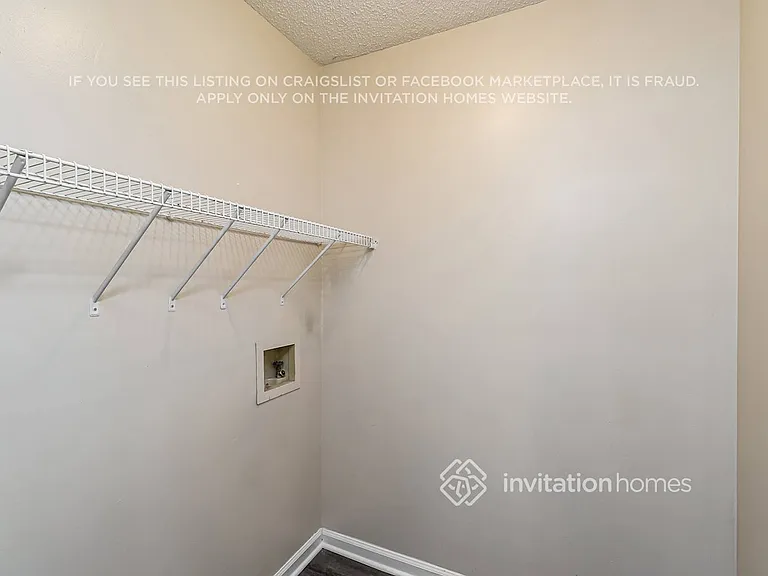 5937 Loch Arbor Ln — Photo 12