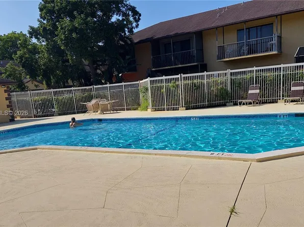 1125 NE 210th Ter, Miami, FL 33179