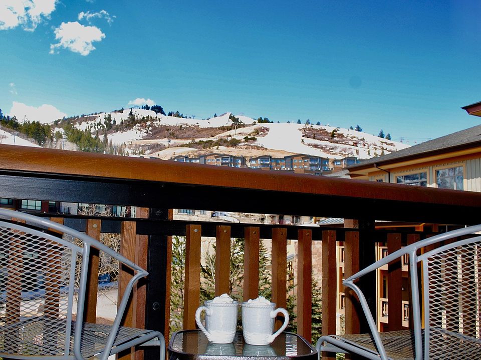30' Balcony