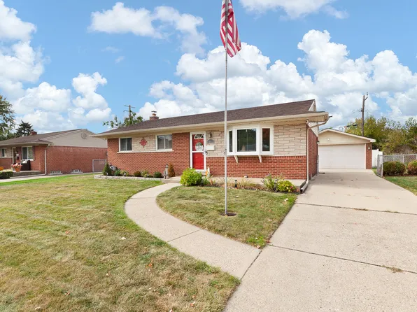 6963 Bison St, Westland, MI 48185