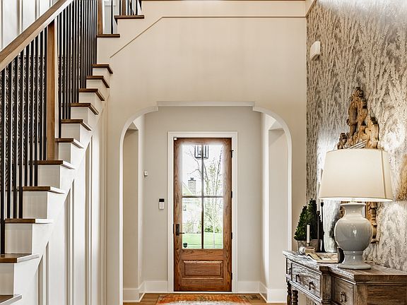 3rd image of 3844 Cherwell Dr