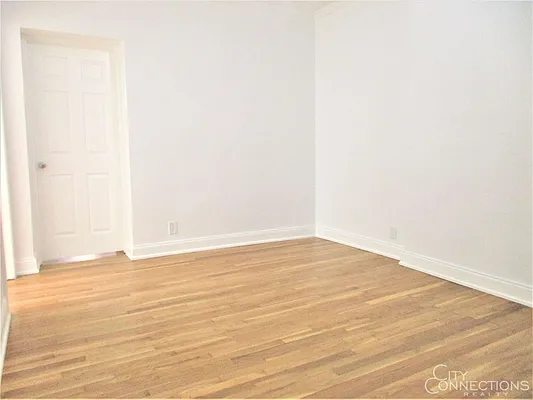 Rented by City Connections Realty | media 18