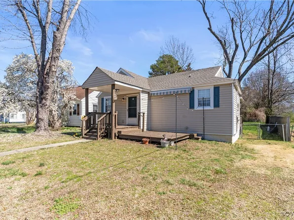 5215 Bloomingdale Ave, Henrico, VA 23228