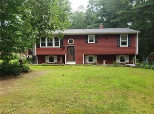 615 E Wallum Lake Rd, Pascoag, RI 02859