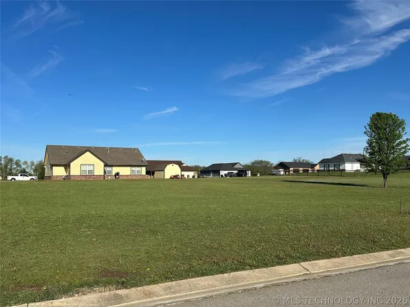 5832 Bluestem Way, Chelsea, OK 74016