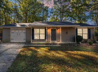 3919 Saint James Ct, Little Rock, AR 72204