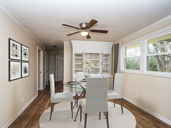 3rd image of 507 Ruby Dr