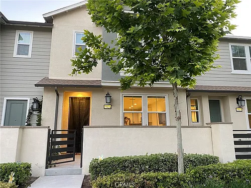 15924 E Preserve Loop Photo 1