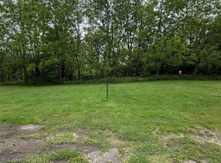 Victoria St, Youngstown, OH 44510