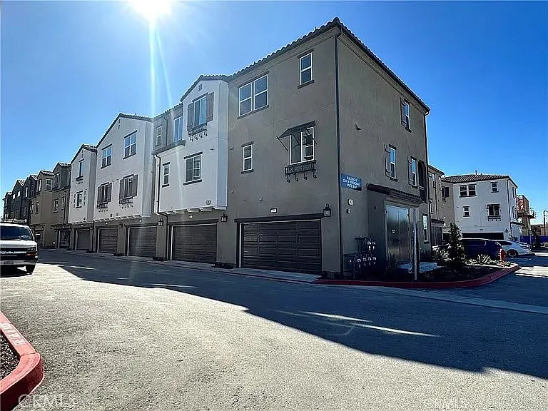 2317 W Broadway #41 — Photo 13