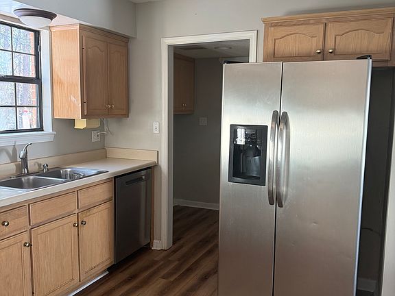 4th image of 1653 20th Avenue Ct NE