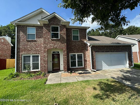 3rd image of 874 Ellington Dr