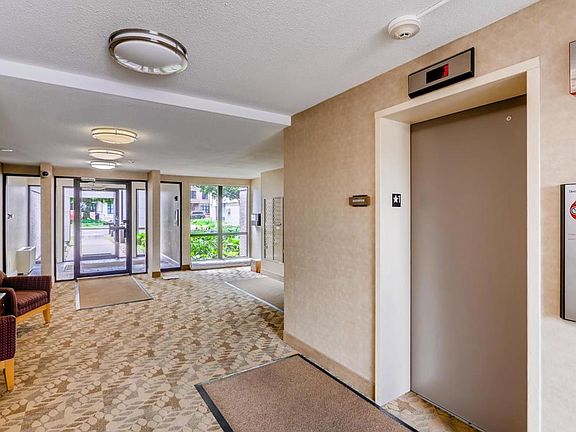 3rd image of 4530 Park Commons Dr #212-1