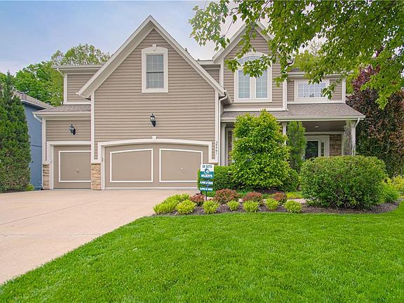 3rd image of 24301 W 80th Pl