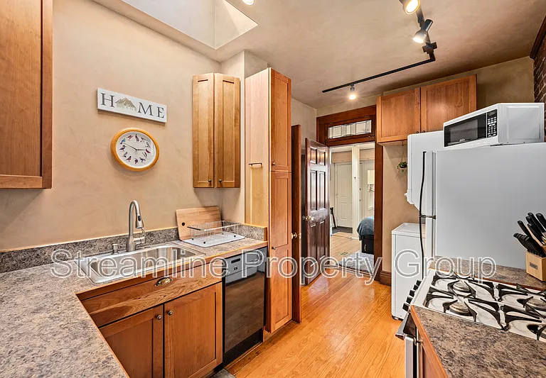 141 W Archer Pl — Photo 7