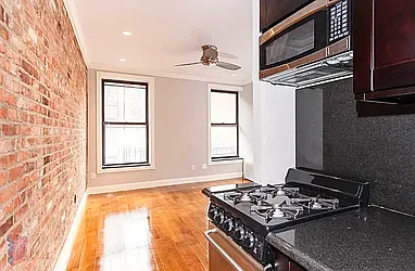 Rented by Century 21 Premier 