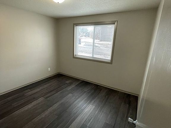 2nd image of 315 Ash St #4