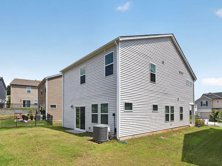 314 Hyssop Ct — Photo 3