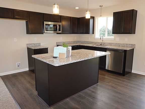 4th image of 1540 Thimbleberry Ln