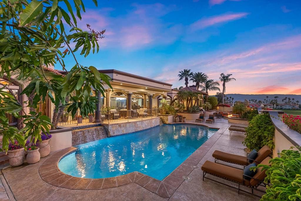 345 Crest Lake Dr