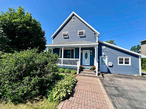 2nd image of 30 Fraser Ave