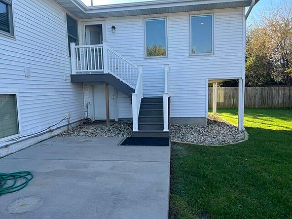 4th image of 3833 Welbeck Dr