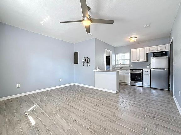 5th image of 2111 1/2 26th St S