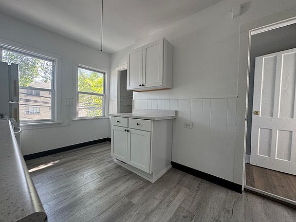 3rd image of 37 Granfield Ave #2