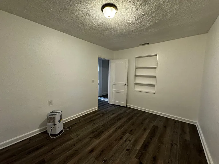 185 Springtree Rd — Photo 13