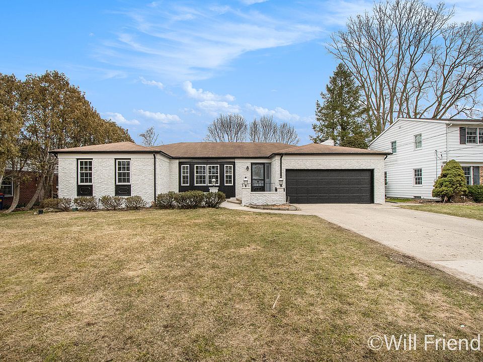 1st image of 456 Bel Air Dr NE