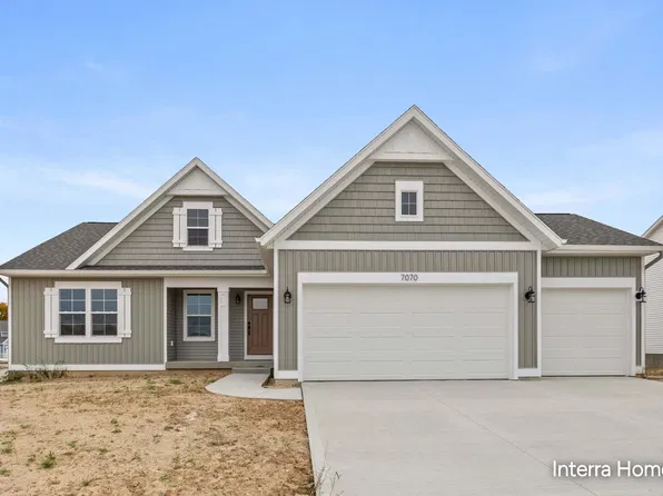 7070 Kettle Dale Ave SE, Alto, MI 49302