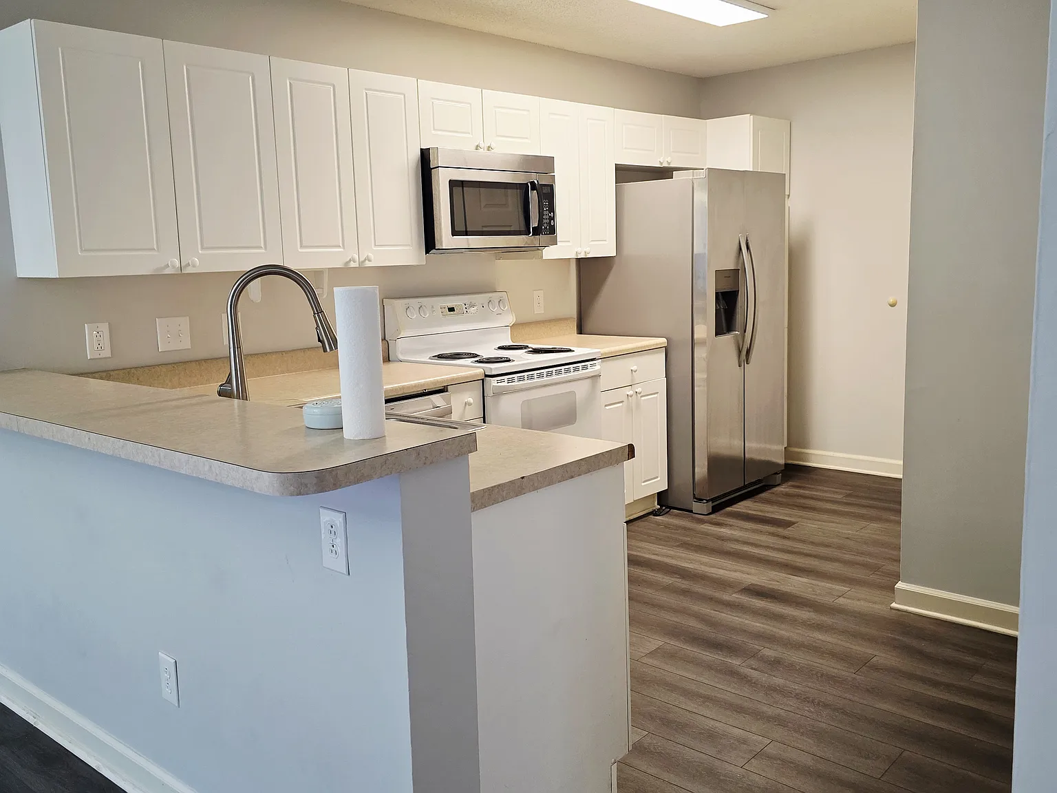 2 bed, 1200 sqft, $1,400 — Photo 4