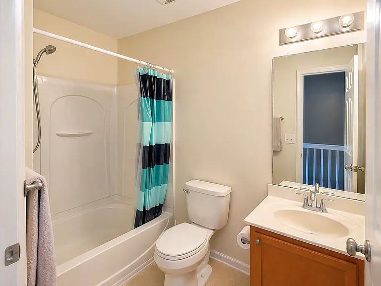 525 Candida Dr — Photo 17