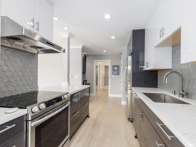 6 Commodore Dr #C338, Emeryville, CA, 94608