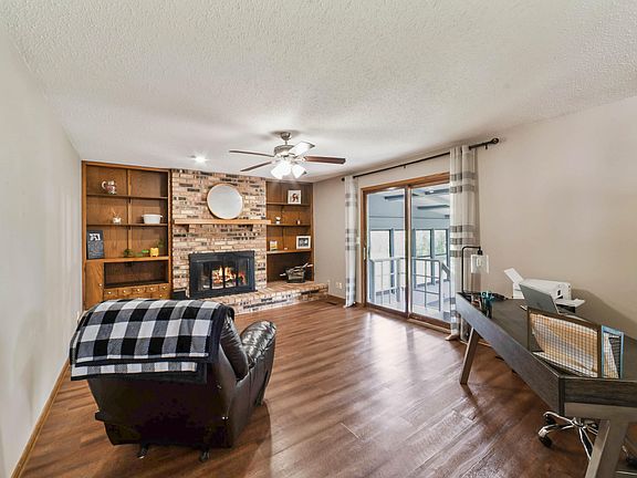 3rd image of 3324 Buchanan Ct