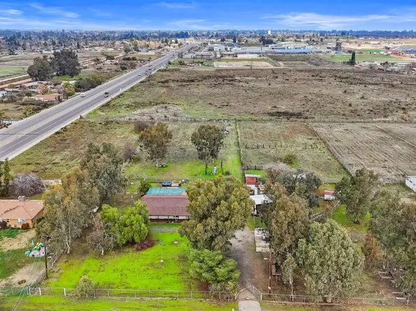 26149 Adell St, Madera, CA 93638
