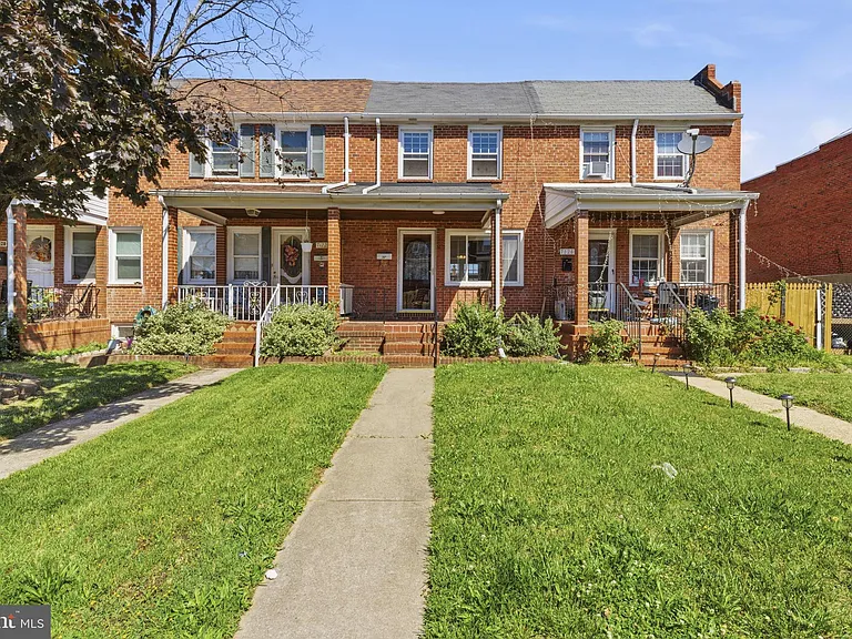 7124 Gough St — Photo 1